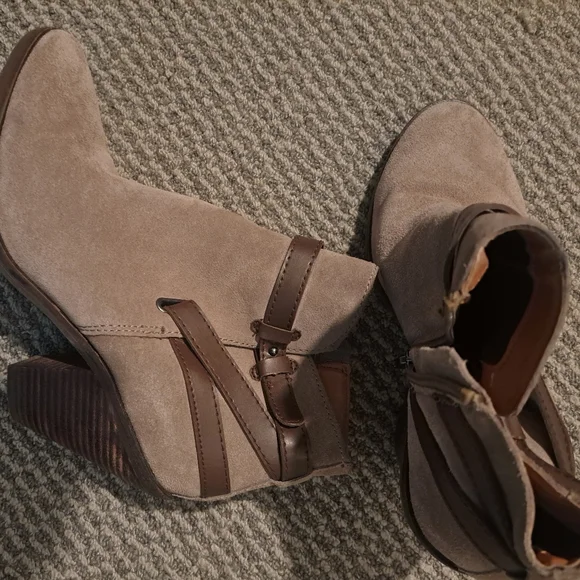 Women's DV booties! - Picture 4 of 5